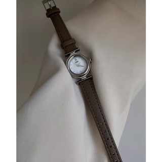 Đồng Hồ Nữ Dây Da Mặt Tròn Size Bé, Đồng Hồ Chính Hãng GEDI 8822 Phong Cách Cổ Điển Vintage Chống Nước 3ATM Bảo Hành 12T