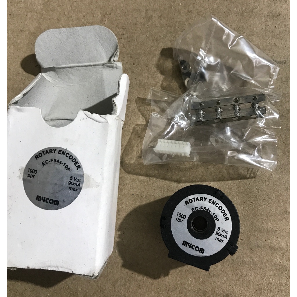 Encoder 1000 xung 5V Mycom EC-F54x-10P