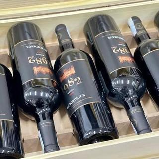 chai Nước 1982 Cabernet Franc 2 loại (1 Chai lẻ /Set 6 chai / 1 Hộp gỗ)