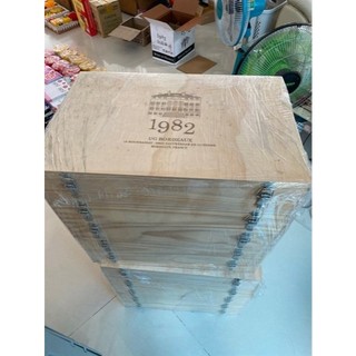 chai Nước 1982 Cabernet Franc 2 loại (1 Chai lẻ /Set 6 chai / 1 Hộp gỗ)