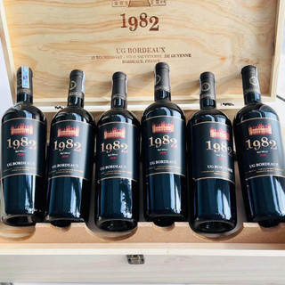 chai Nước 1982 Cabernet Franc 2 loại (1 Chai lẻ /Set 6 chai / 1 Hộp gỗ)