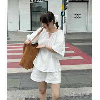 Áo tay lỡ phồng form babydoll | SOMS | Oval Top