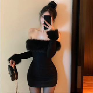 Đầm body hở vai kèm viền lông phong cách sang chảnh Ciberti