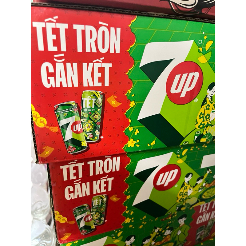 Nước ngọt có ga 7up mẫu xuân 2025