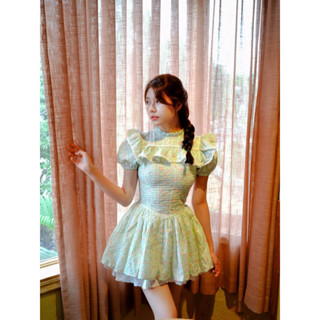 Váy Annie cao cổ tùng xoè