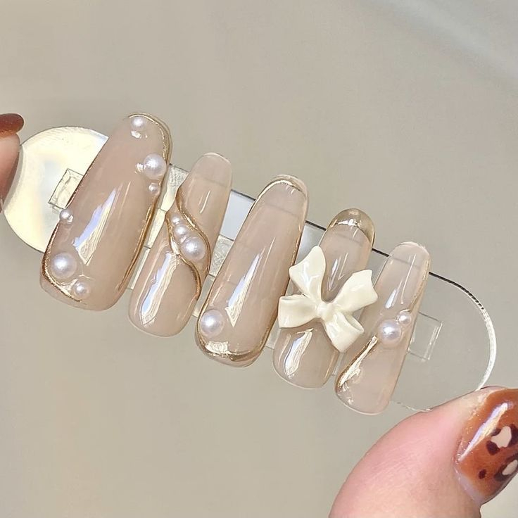 C135 Sơn thạch đính charm ngọc và nơ