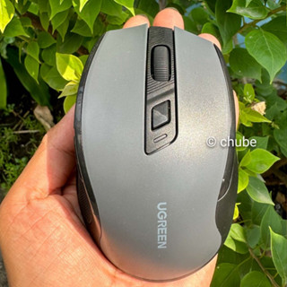 Chuột không dây chống ồn Ugreen MU006 - thiết kế công thái học