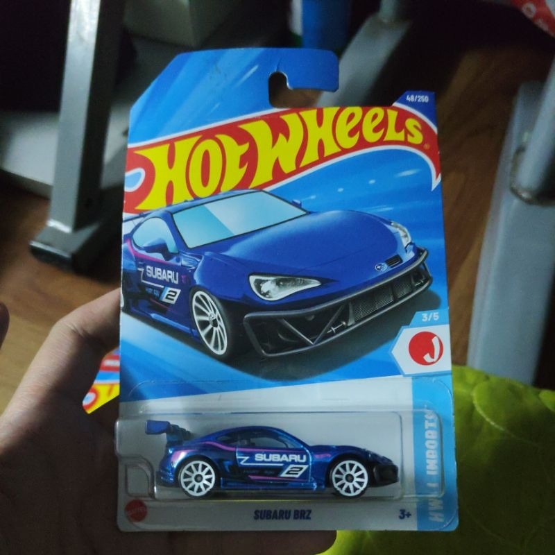 Xe hot wheels mô hình subaru brz