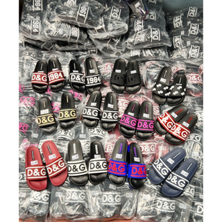 Dép lê nam hoạ tiết chữ nổi - Chất liệu cao su non cực nét - Full màu hot hit 2025 - Kèm hộp D & G