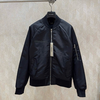  Áo khoác gió bomber nam nữ Essentials FOG thân trơn túi nắp phối in nổi chữ cao su sau lưng AK235P 