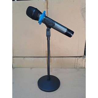 Chân micro để bàn có thể uốn cong được tiện lợi