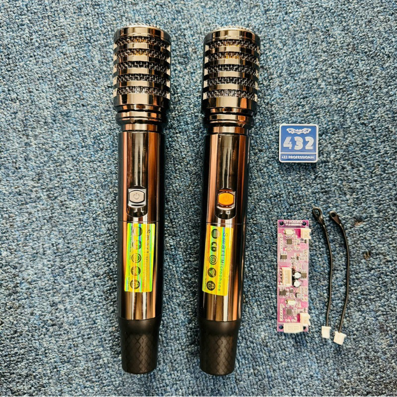 MICRO KM432 HAI MÀNG HÌNH PHIÊN BẢN CAO CẤP , THÂN KIM LOẠI , SÓNG UHF SIÊU HAY - 432VIETNAM