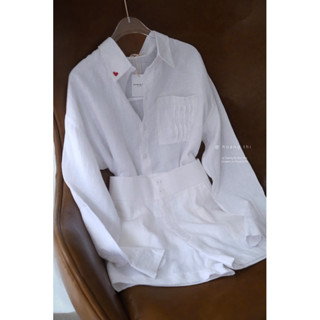 [Hoàng Thị] Heart Shirt | Áo sơmi thêu tim | Linen Premium Wash