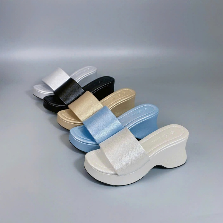 DÉP NỮ CAO 7CM DÉP BÁNH MÌ ĐẾ XUỒNG MẪU MỚI BẢN DA KHÔNG THẤM NƯỚC