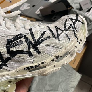 Giày Balen Runner Graffiti ‘Black’  ( OK BATCH)