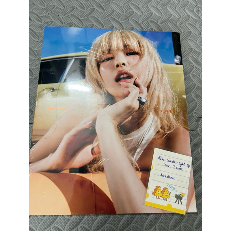 Bộ sưu tập BLACKPINK JENNIE Mantra Merch photobook