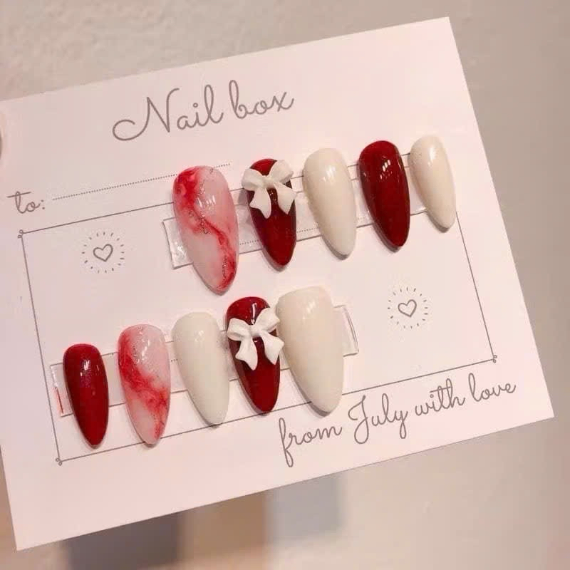 Nailbox - H31 Sơn đỏ mix trắng kèm trang trí