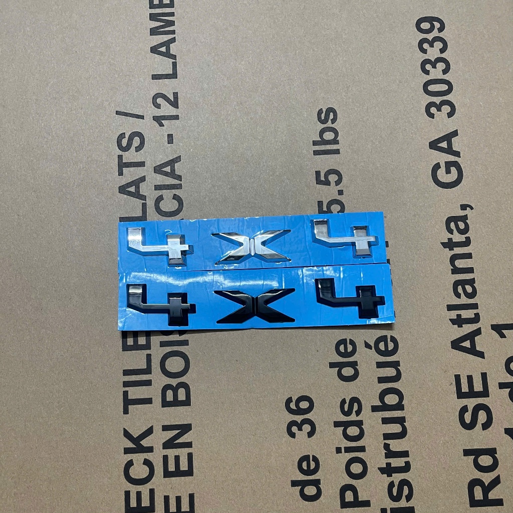 Chữ nổi 4x4 dán xe Ford Ranger