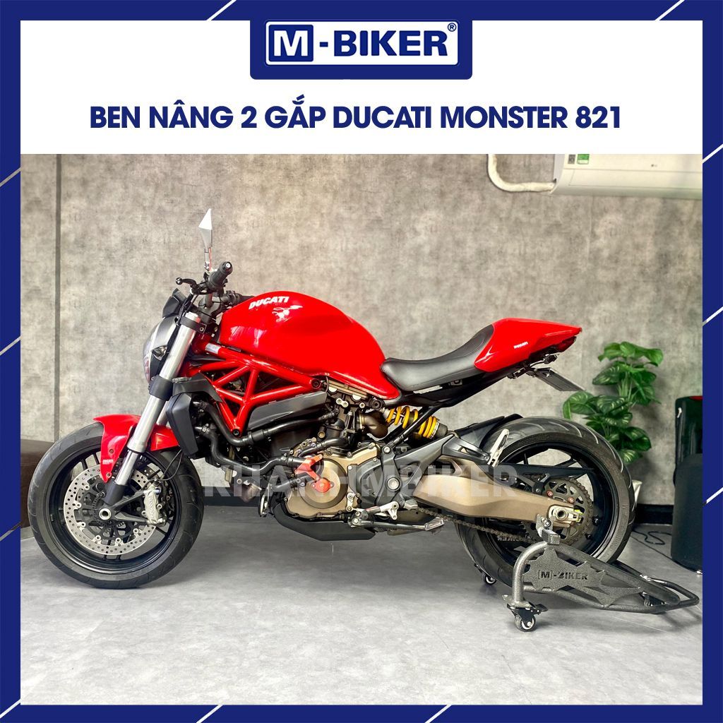 Ben nâng xe Ducati Monster 821 loại 2 gắp dựng thẳng xe, di chuyển 360 độ