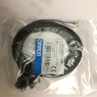 Cảm biến quang Omron EE-SX671-WR