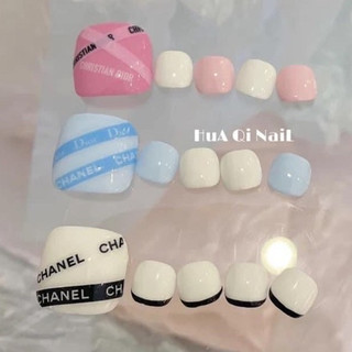 stiker dán móng chanel