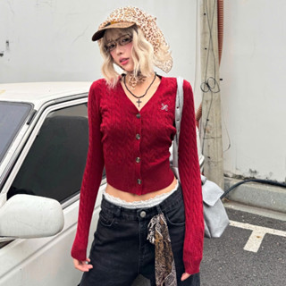 Áo Khoác Len Cardigan Vặn Thừng Cổ Chữ V - Màu Đỏ | XXONOTHER CABLE KNIT CARDIGAN - RED