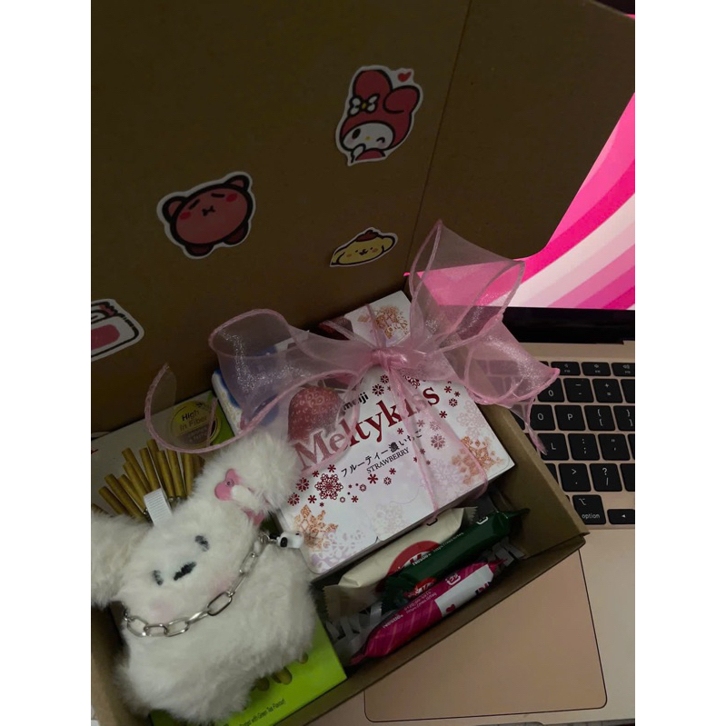 /HÀNG SẴN/ Box đã kitkat còn melty kiss