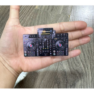 mô hình loa, bàn dJ
