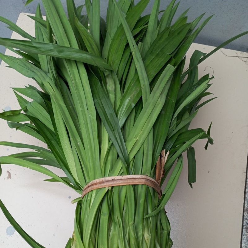1kg lá dứa.la nếp tươi