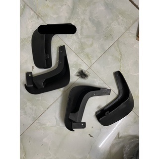 Chắn bùn xe Daewoo Gentra form 2007-2012