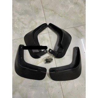 Chắn bùn xe Daewoo Gentra form 2007-2012