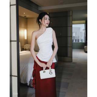 Set áo lệch vai phối tag hoa, Chân váy dáng dài tua rua đi tiệc sang trọng Hb.closet S245