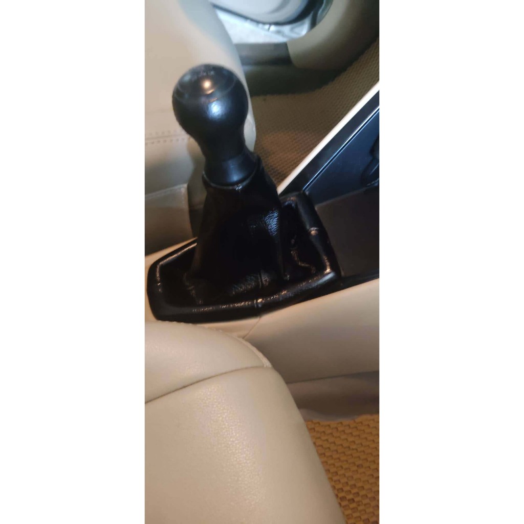 Chụp bụi cần số xe Vios 2017 - Bao da chắn bụi hộp số Toyota Vios 2017 da bò thật không bong nổ da