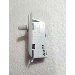 Công tắc cửa tủ lạnh Samsung 2 chân