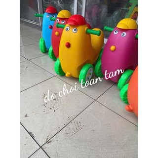 Xe Chòi Chân Nhựa Giá Rẻ Nhập Khẩu, Bền Đẹp Và An Toàn