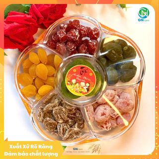  Mứt Tết Khay Mứt Hoa Mai Mix 7 Vị Mứt Sấy Dẻo Ô Mai Xí Muội Mix Nhiều Loại Mứt Tết Hộp Quà Biếu Tết Cao Cấp - Khay 700g 