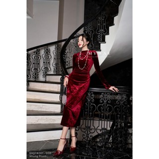  Đầm Nhung Đỏ Nữ Dự Tiệc MY WAY Cổ Lọ Dáng Dài Ôm Body Nhún Eo Sang Trọng 6MDT8241 