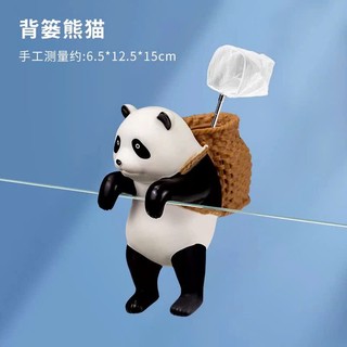 Mô hình gấu trúc đeo giỏ trang trí thành bể cá, Trang trí bể cá kích thước lớn mô hình gấu trúc
