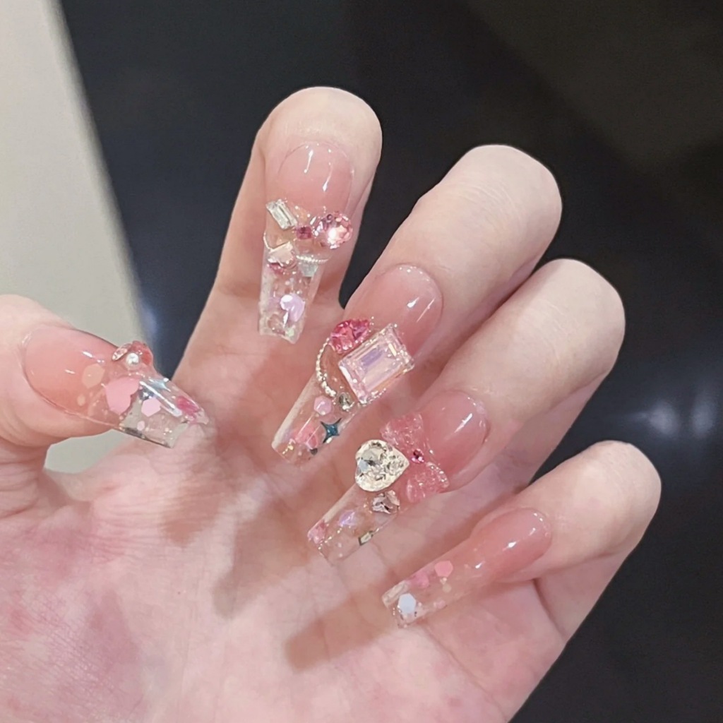 Ảnh 7 của Móng tay giả BEABIAI Nailbox thủ công tinh xảo, kiểu dáng mắt mèo, gắn charm sang chảnh