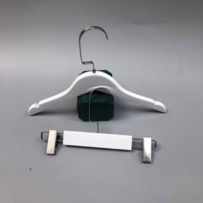 Móc áo gỗ trẻ em