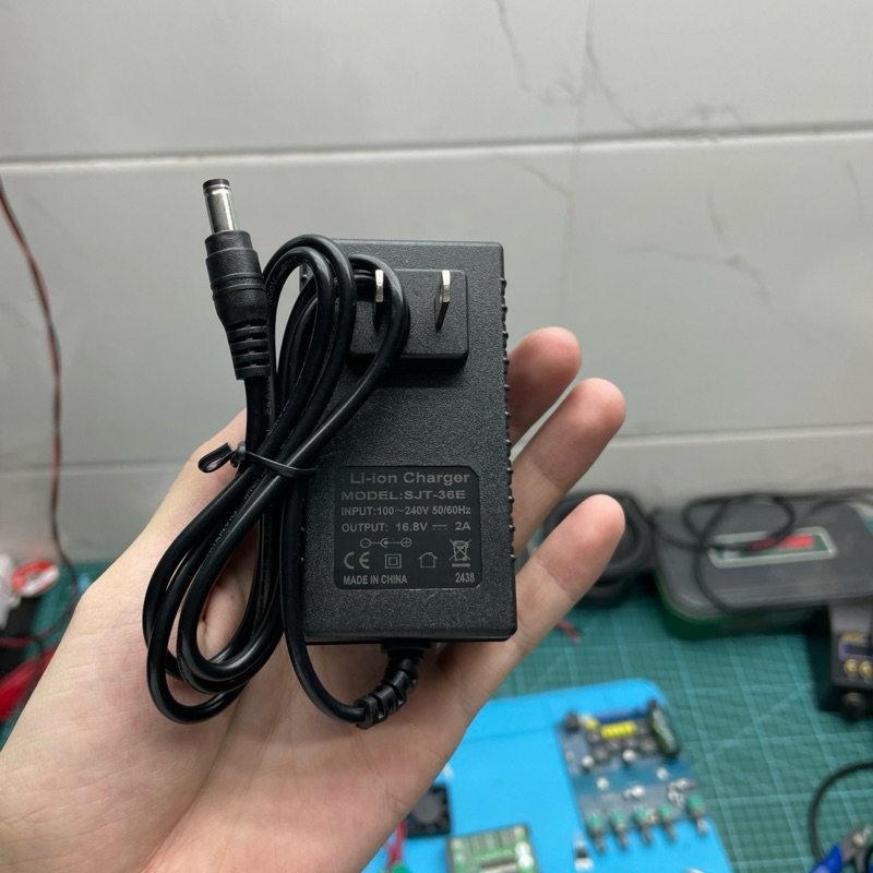 Cục sạc pin lithium 4s,5s loại xịn dòng 2A và 3A