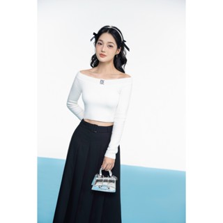 Áo len nữ trễ vai tay dài Eva de Eva 24AALT018T