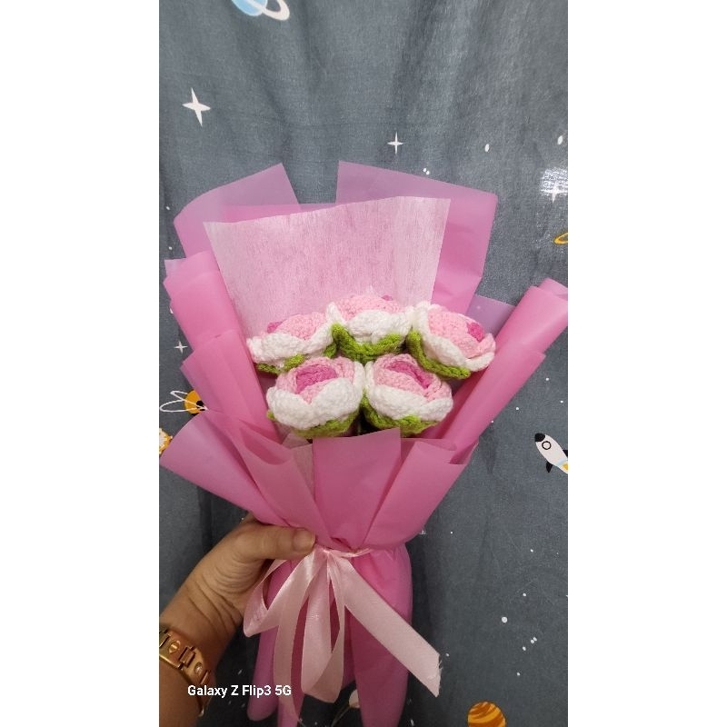Bó hoa hồng len 5 bông