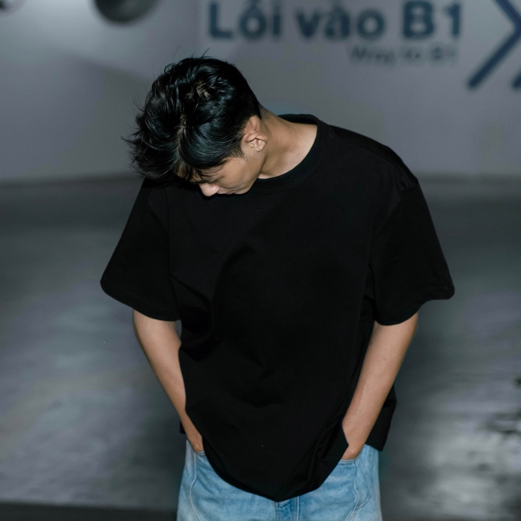 ÁO THUN NAM NỮ DOERS_Chữ ký[M2]Black - Unisex Relaxed Fit - 330gsm [TẶNG KÈM VỚ]