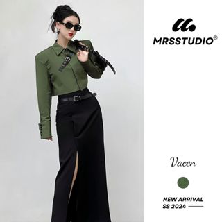 Bộ áo sơ mi croptop và chân váy sẻ MRS, set bộ váy áo MRQ047G