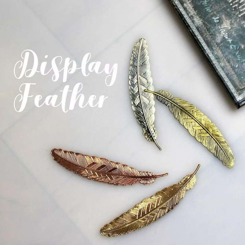 Set 3 lông vũ (3 màu khác nhau ) deco chụp ảnh mỹ phẩm, chụp phụ kiện, chụp mẫu nail