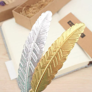 Set 3 lông vũ (3 màu khác nhau ) deco chụp ảnh mỹ phẩm, chụp phụ kiện, chụp mẫu nail