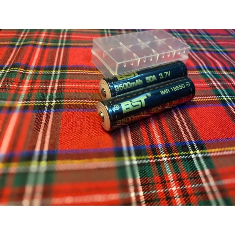 Pin Sạc BST - 18650 :Pin đầu lồi  BST 18650 đen. sạc 3.7v 3500mah . Dòng xả Cao 50A.