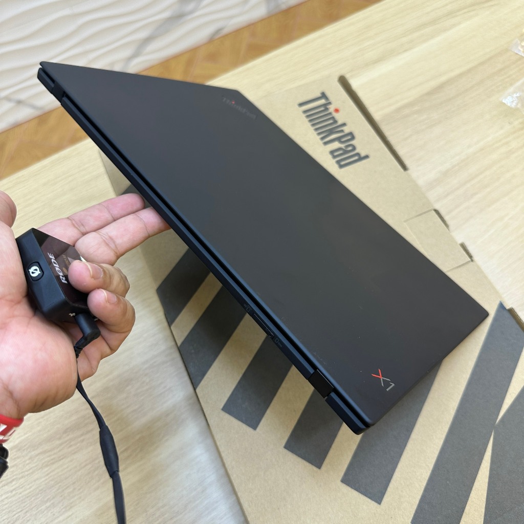 Laptop Nhập Khẩu Nhật Mỹ Lenovo ThinkPad X1 Carbon GEN 7 Core i5-8265U/16GB/512GB/14' | BigBuy360 - bigbuy360.vn