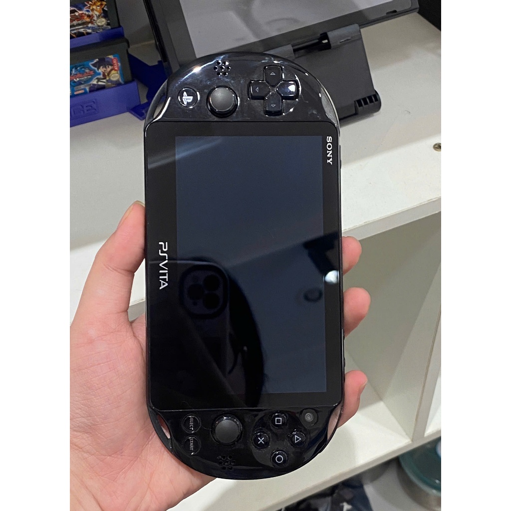 Máy chơi game PSVita2000